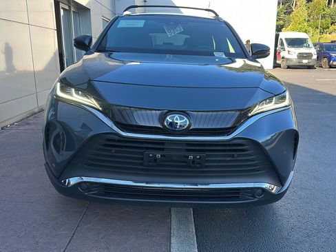 Used 2021 Toyota Venza XLE w/ Softex Package AWD/4WD image 5