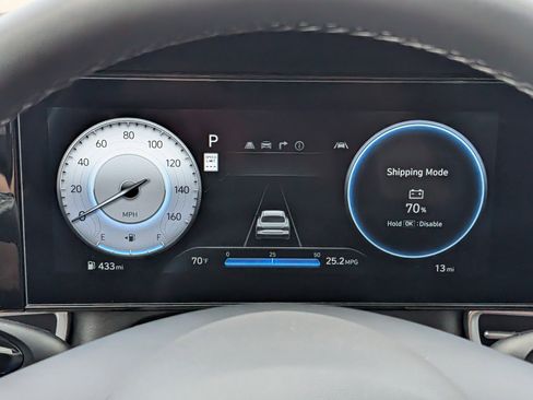 New 2026 Hyundai Elantra Limited FWD image 13