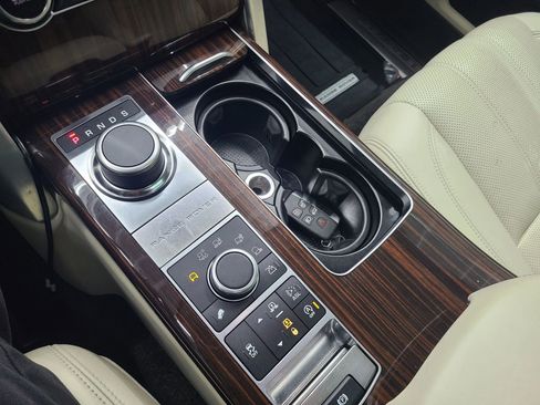 Used 2016 Land Rover Range Rover HSE image 33