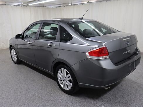 Used 2010 Ford Focus SEL FWD image 5
