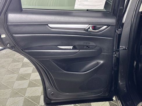 Used 2019 MAZDA CX-5 Touring image 18