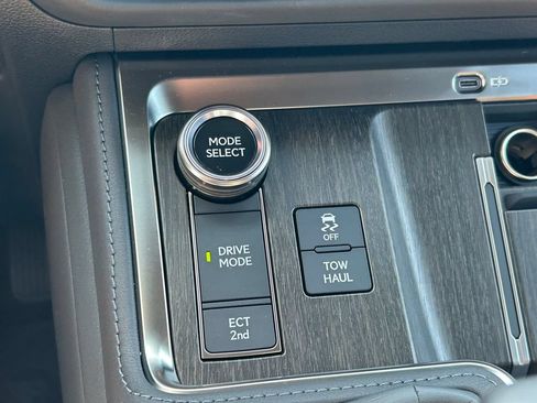 Used 2026 Lexus GX 550 AWD/4WD image 36