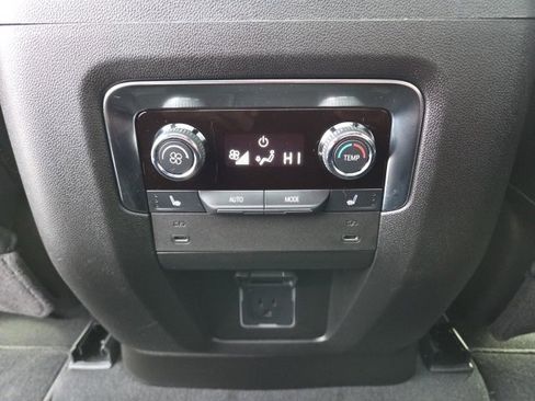 Used 2025 Chevrolet Suburban RST image 48