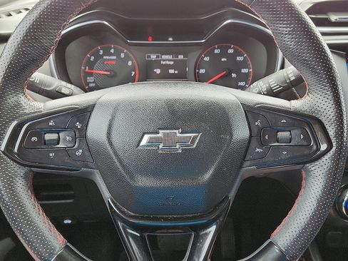 Used 2022 Chevrolet TrailBlazer RS FWD image 19