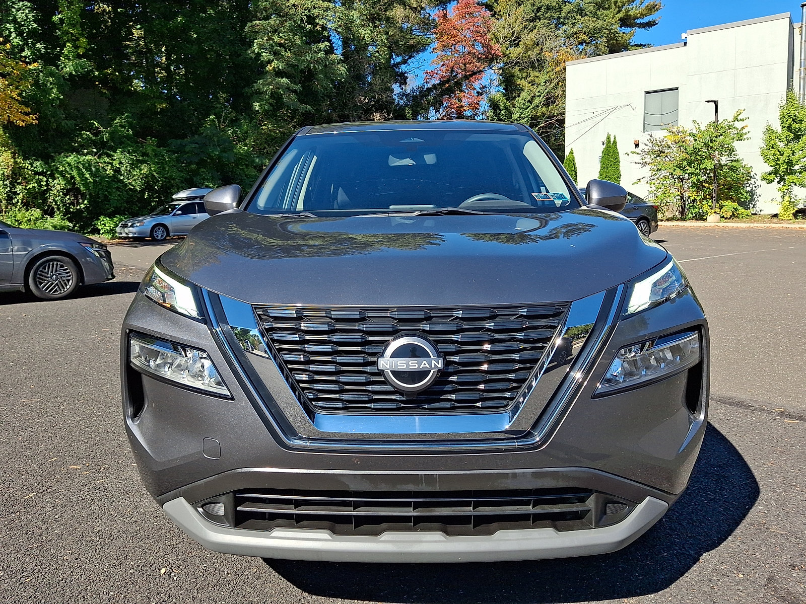Certified 2023 Nissan Rogue SV AWD/4WD image 2
