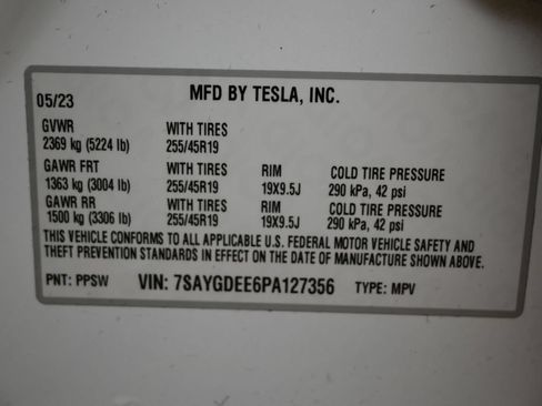 Used 2023 Tesla Model Y Long Range AWD/4WD image 45