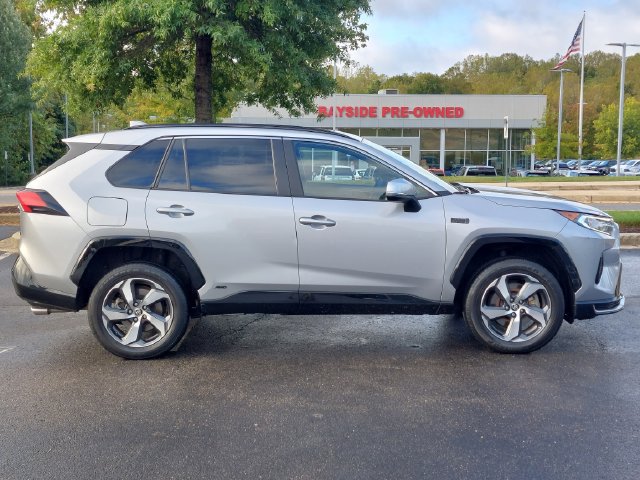 Used 2021 Toyota RAV4 SE w/ Weather & Moonroof Package AWD/4WD image 28