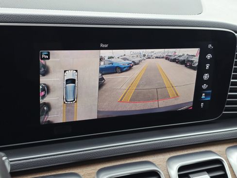 Used 2020 Mercedes-Benz GLE 450 4MATIC image 25