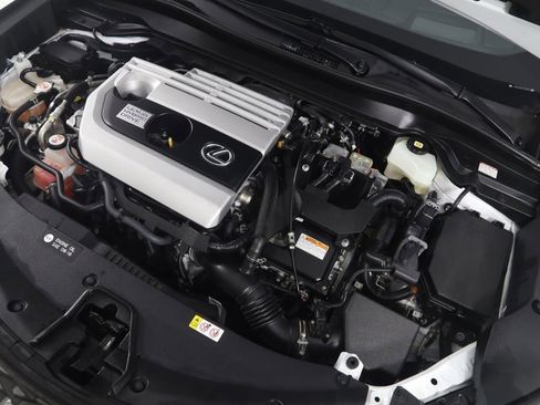 Used 2020 Lexus UX 250h F Sport image 18