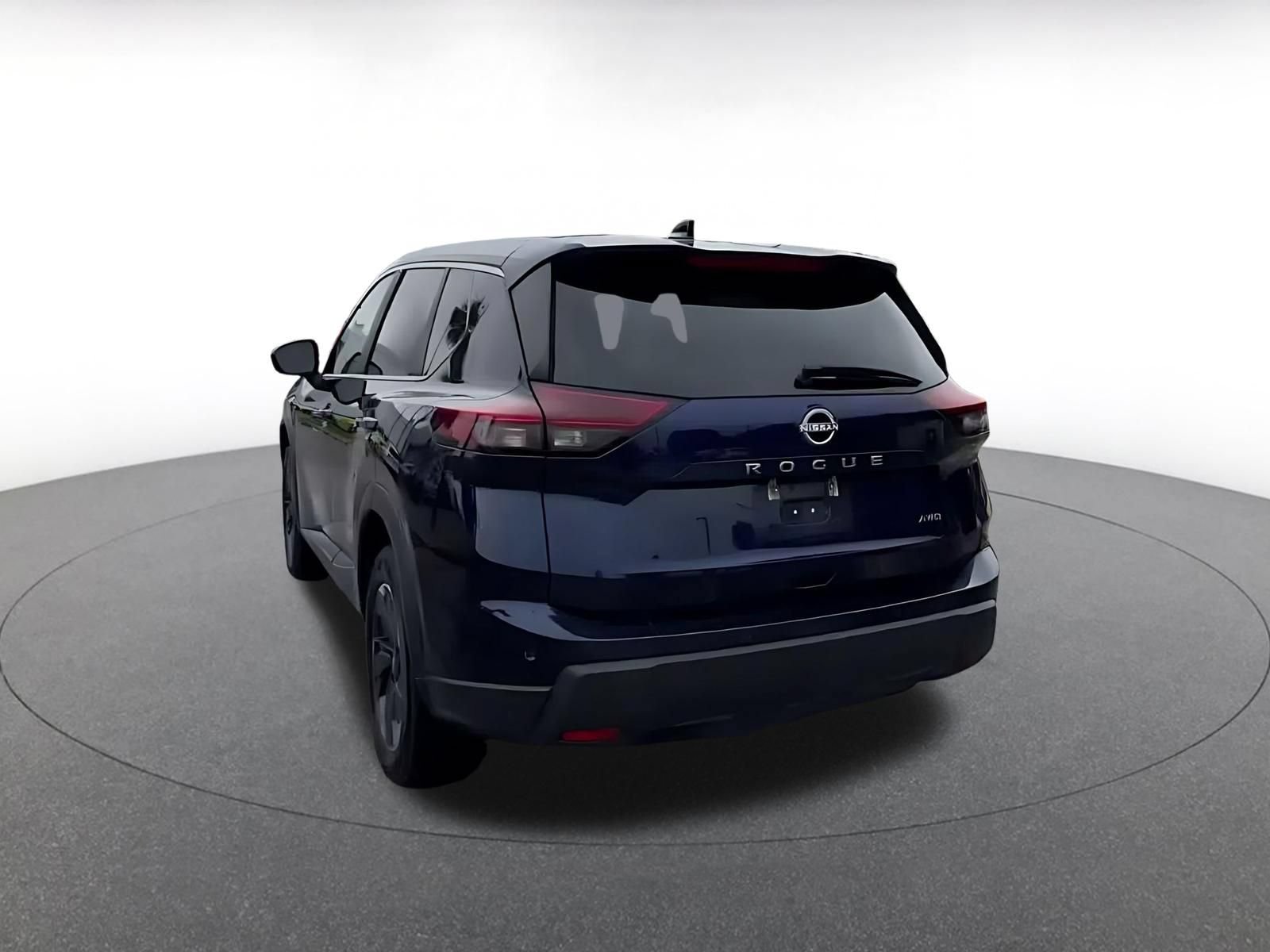 Used 2025 Nissan Rogue SV AWD/4WD image 10