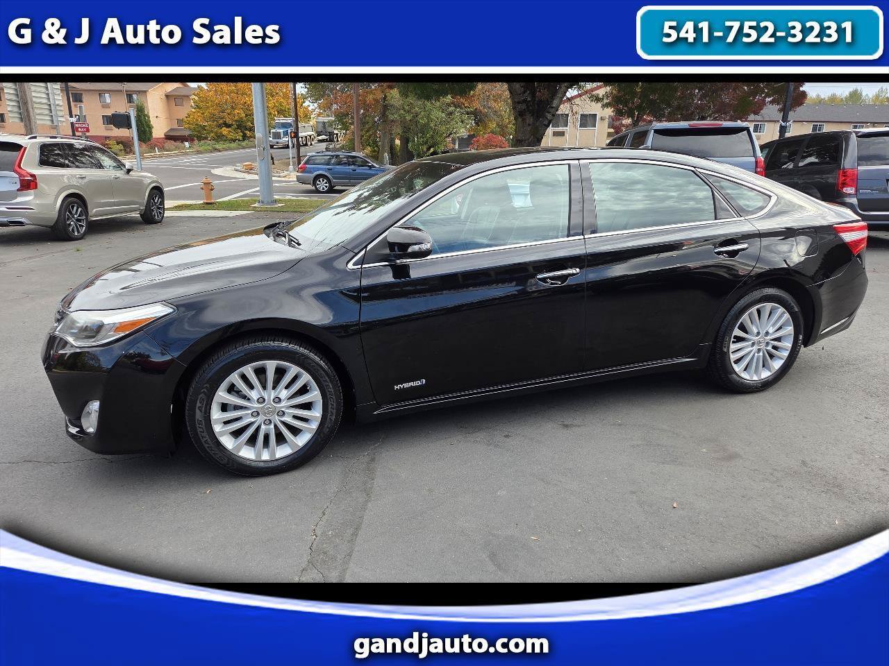 Used 2013 Toyota Avalon Limited FWD image 1