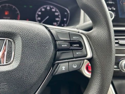 Used 2018 Honda Accord EX image 28