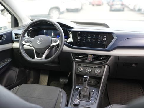 Used 2022 Volkswagen Taos SE AWD/4WD image 25