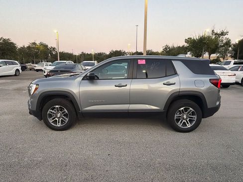 Used 2026 GMC Terrain Elevation FWD image 2