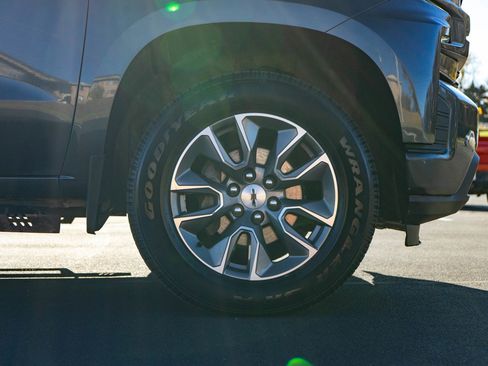 Used 2021 Chevrolet Silverado 1500 RST w/ Max Trailering Package image 9