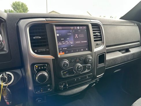 Used 2022 RAM 1500 Warlock AWD/4WD image 16