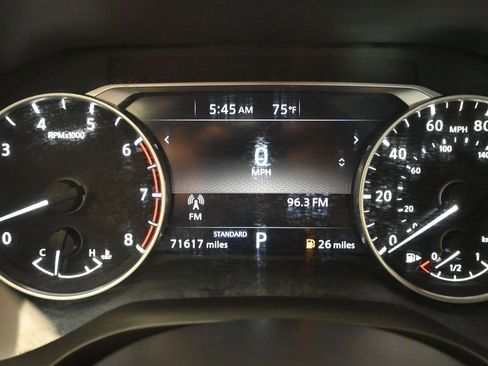 Used 2023 Nissan Rogue SV FWD image 36