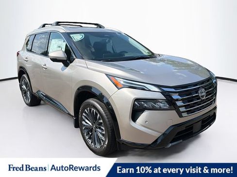 New 2026 Nissan Rogue Platinum AWD/4WD image 1