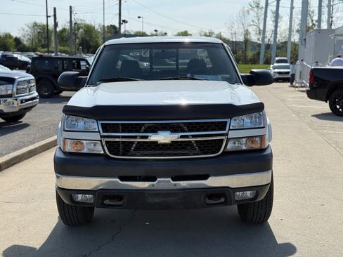 Used 2006 Chevrolet Silverado 3500 LT w/ Heavy-Duty Power Package image 3