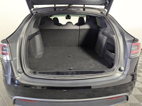 Used 2024 Tesla Model X image 13