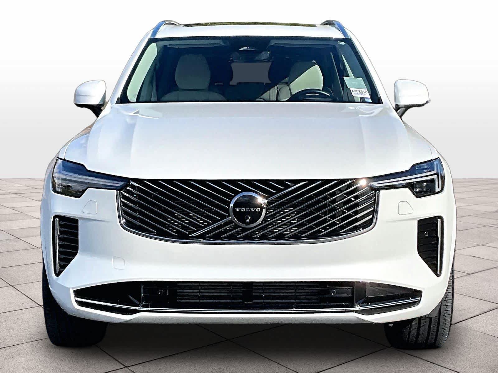Used 2025 Volvo XC90 T8 Ultra w/ Protection Package Premier AWD/4WD image 7