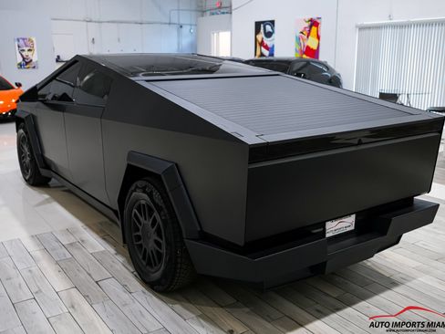 Used 2026 Tesla Cybertruck AWD Crew Cab image 16