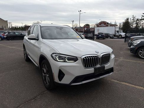 Used 2023 BMW X3 xDrive30i w/ Premium Package image 2