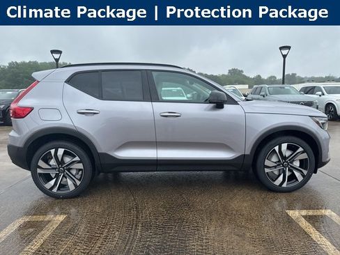 New 2026 Volvo XC40 B5 Ultra w/ Climate Package image 9
