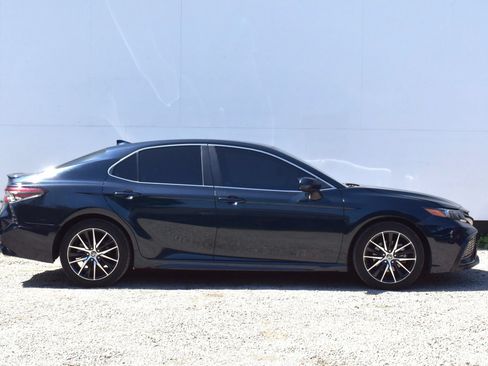 Used 2021 Toyota Camry SE FWD image 39