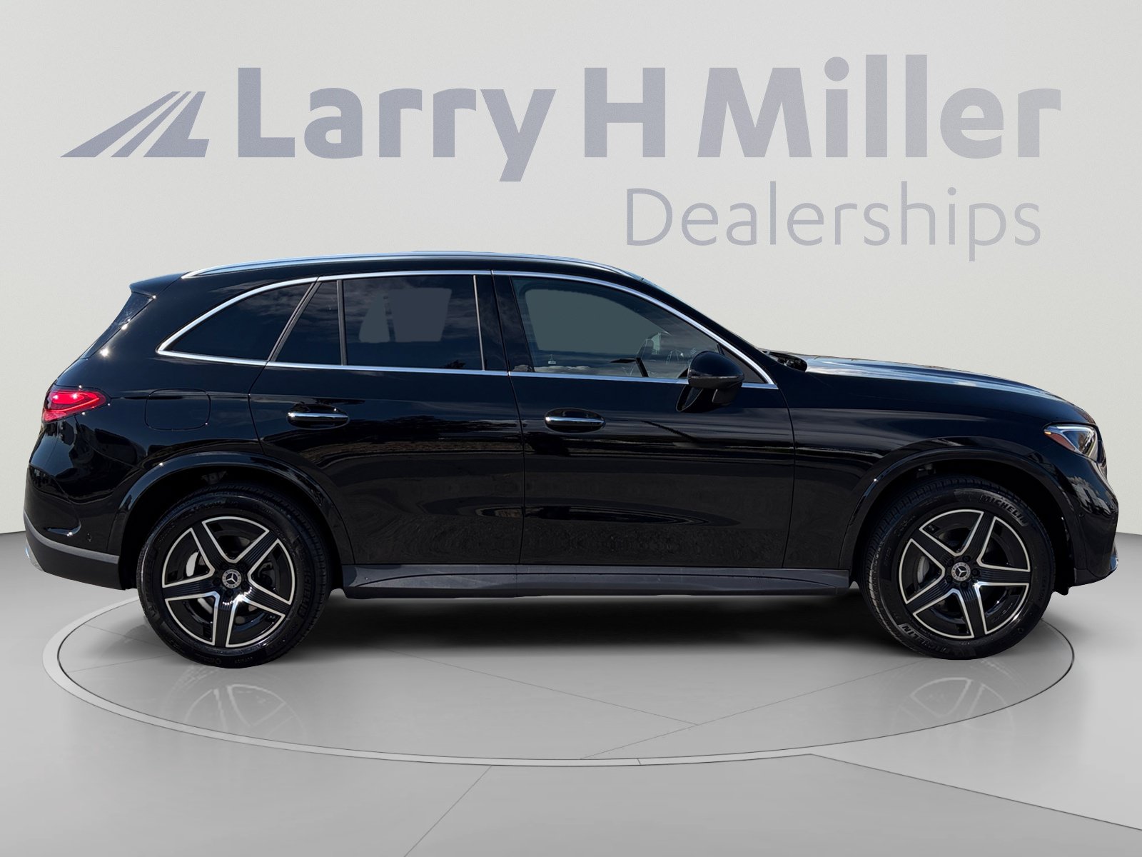 Used 2026 Mercedes-Benz GLC 300 4MATIC image 6