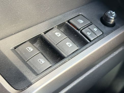 Used 2023 Toyota Tacoma Limited image 27