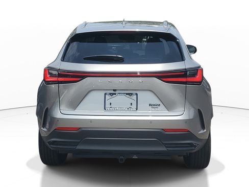 Used 2022 Lexus NX 250 FWD image 5