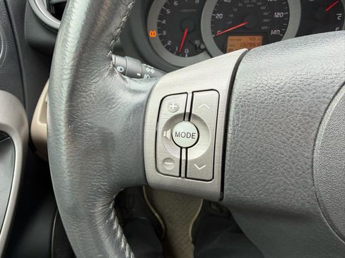 Used 2008 Toyota RAV4 Limited FWD image 24