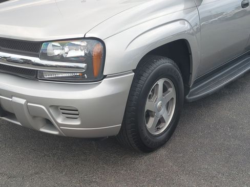 Used 2006 Chevrolet TrailBlazer LS w/ LS Preferred Equipment Group AWD/4WD image 9