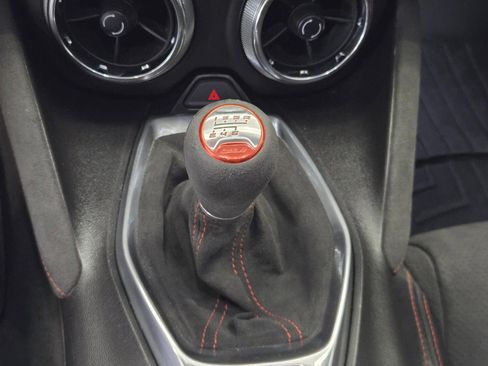 Used 2018 Chevrolet Camaro ZL1 RWD image 13