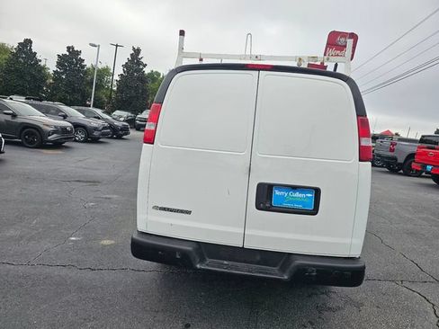 Used 2020 Chevrolet Express 3500 RWD image 7