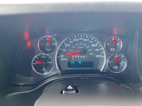 Used 2024 Chevrolet Express 2500 w/ Driver Convenience Package RWD image 16