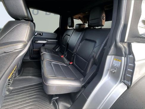 Used 2021 Ford Bronco Badlands image 21