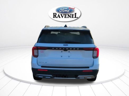 New 2026 Ford Explorer Active w/ Active Comfort Package image 5