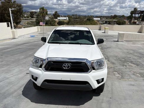 Used 2015 Toyota Tacoma PreRunner w/ SR5 Package image 7