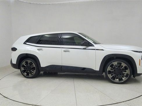 Used 2023 BMW XM Base image 63