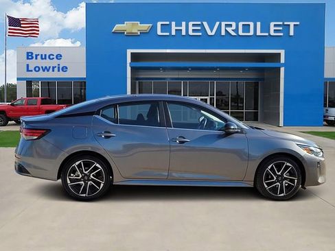 Used 2025 Nissan Sentra SR image 6