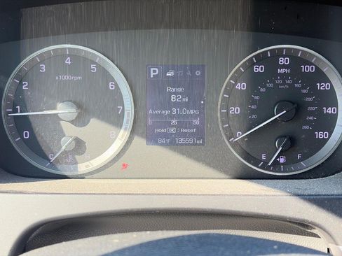 Used 2016 Hyundai Sonata SE w/ Cargo Package FWD image 4