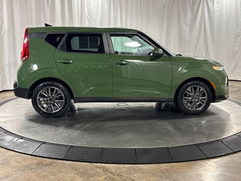 Used 2020 Kia Soul EX FWD image 10