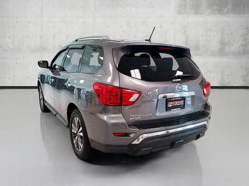 Used 2017 Nissan Pathfinder SV image 7