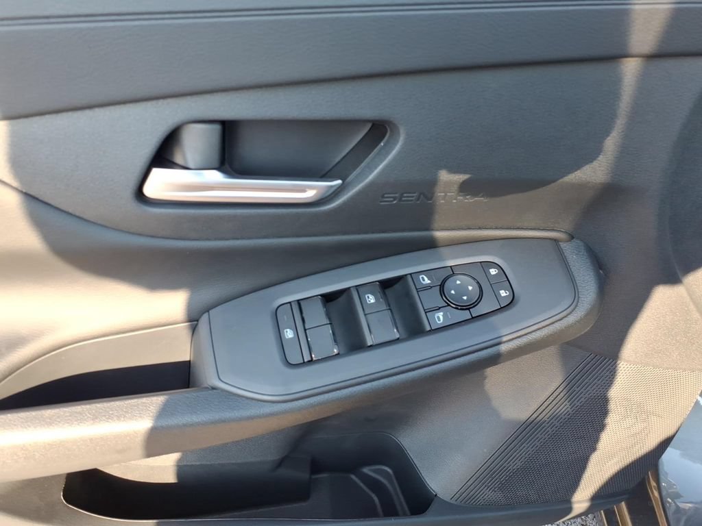New 2027 Nissan Sentra S w/ Floor Mat Package FWD image 5