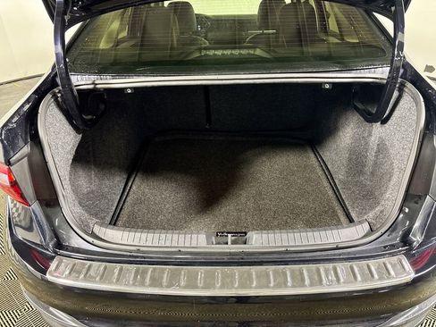 Certified 2024 Volkswagen Jetta SE image 22