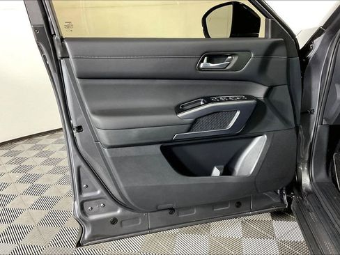New 2026 Nissan Pathfinder SL AWD/4WD image 43