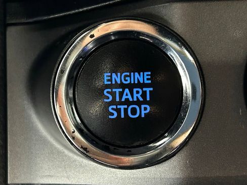 Used 2020 Toyota Tacoma TRD Sport w/ TRD Premium Sport Package AWD/4WD image 22