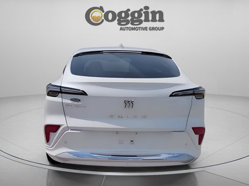 New 2025 Buick Envista Avenir image 12